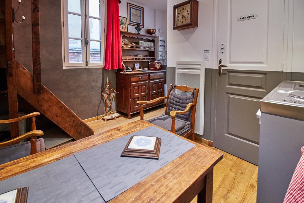 La Plus Petite Maison De France Bayeux Zimmer foto